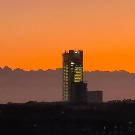아파트 With A View